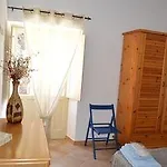 Cafarella Apartman *